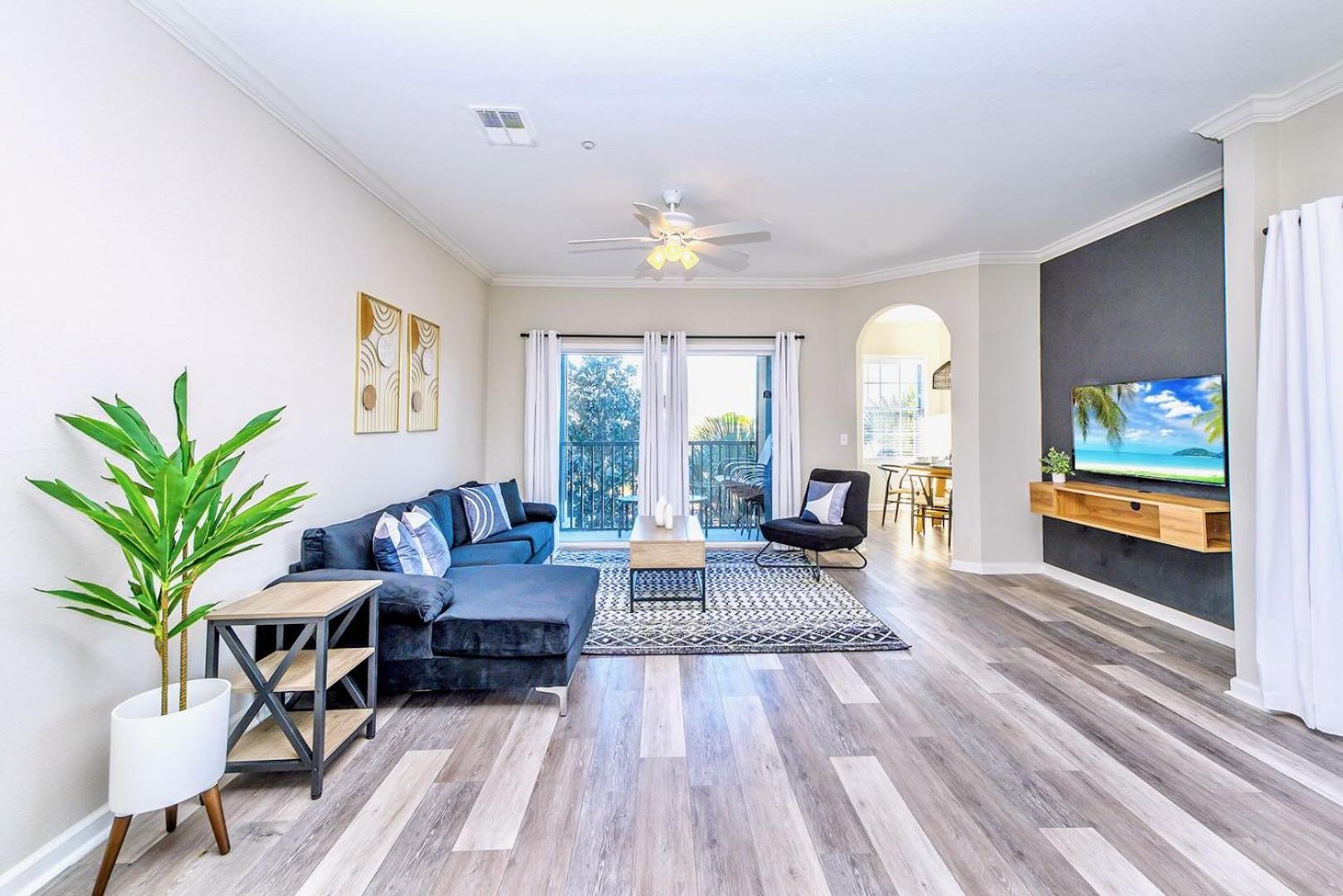 Cozy 2Br Condo - Private Balcony - Near Disney オーランド エクステリア 写真
