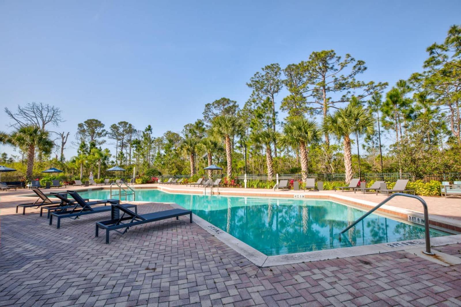 Cozy 2Br Condo - Private Balcony - Near Disney オーランド エクステリア 写真